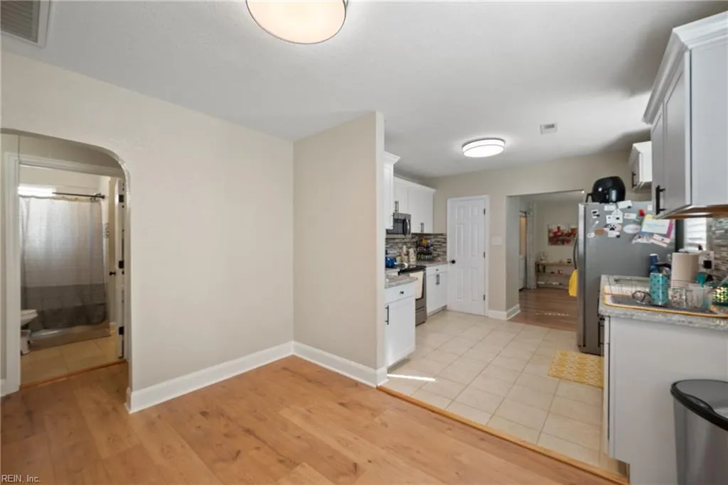 Portsmouth, Virginia 23702, United States, 3 Bedrooms Bedrooms, ,2 BathroomsBathrooms,Residential,Pending,44269