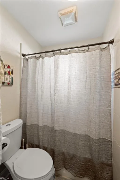 Portsmouth, Virginia 23702, United States, 3 Bedrooms Bedrooms, ,2 BathroomsBathrooms,Residential,Pending,44269