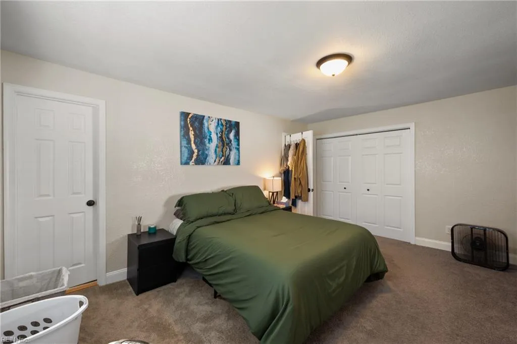 Portsmouth, Virginia 23702, United States, 3 Bedrooms Bedrooms, ,2 BathroomsBathrooms,Residential,Pending,44269