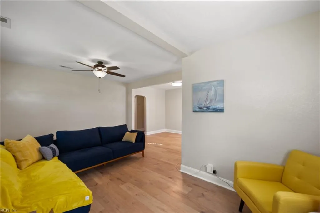 Portsmouth, Virginia 23702, United States, 3 Bedrooms Bedrooms, ,2 BathroomsBathrooms,Residential,Pending,44269