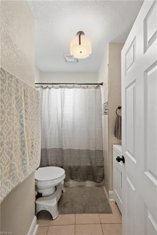 Portsmouth, Virginia 23702, United States, 3 Bedrooms Bedrooms, ,2 BathroomsBathrooms,Residential,Pending,44269