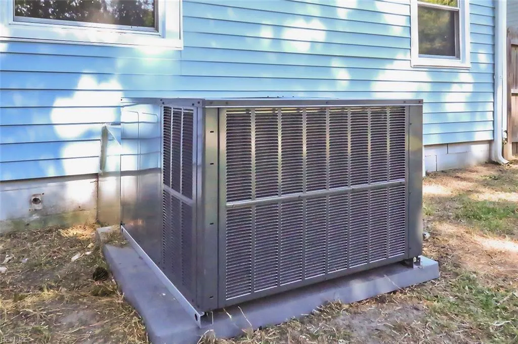 Portsmouth, Virginia 23707, United States, 3 Bedrooms Bedrooms, ,2 BathroomsBathrooms,Residential,Active,200181