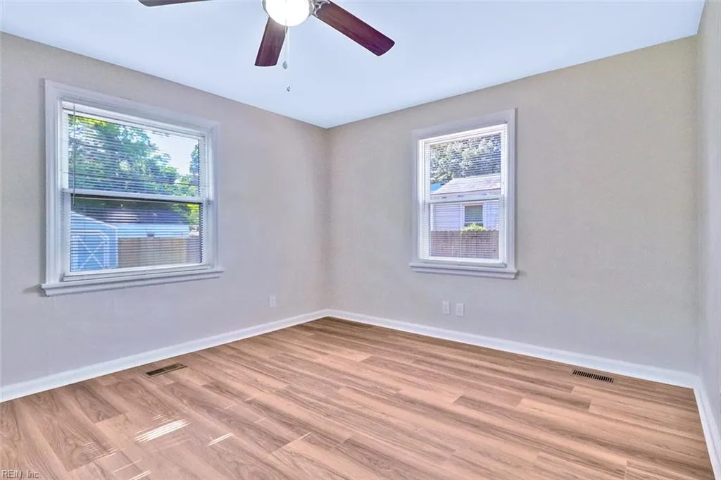 Portsmouth, Virginia 23707, United States, 3 Bedrooms Bedrooms, ,2 BathroomsBathrooms,Residential,Active,200181