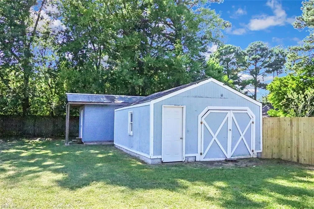 Portsmouth, Virginia 23707, United States, 3 Bedrooms Bedrooms, ,2 BathroomsBathrooms,Residential,Active,200181