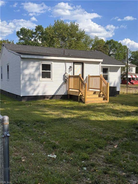 Photo of 2335 Courtney Avenue, Norfolk, VA 23504 (MLS # 10641294)