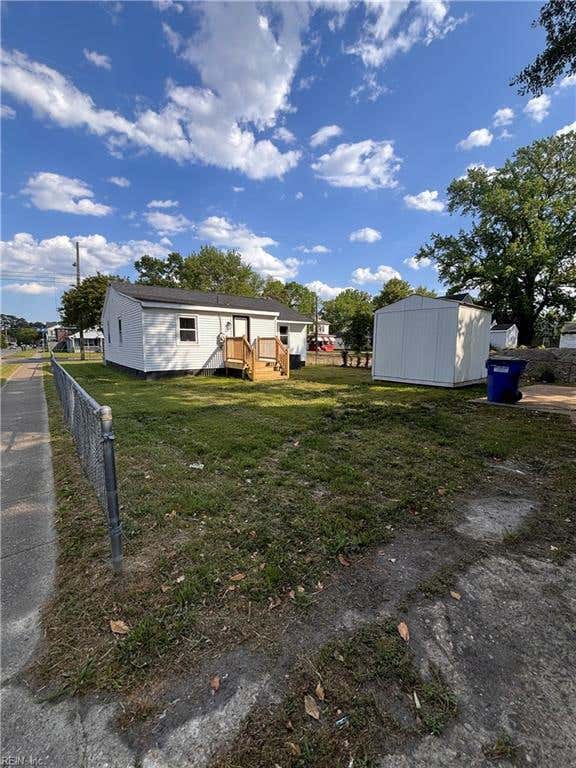 Photo of 2335 Courtney Avenue, Norfolk, VA 23504 (MLS # 10641294)