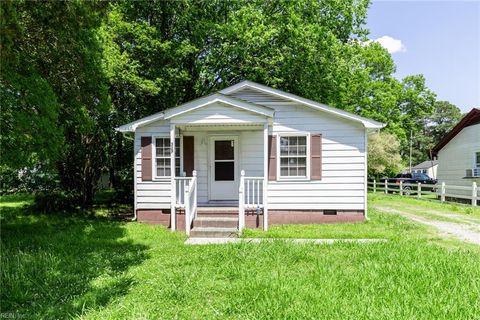 Single Family Residence in Franklin VA 229 Bracey Street.jpg