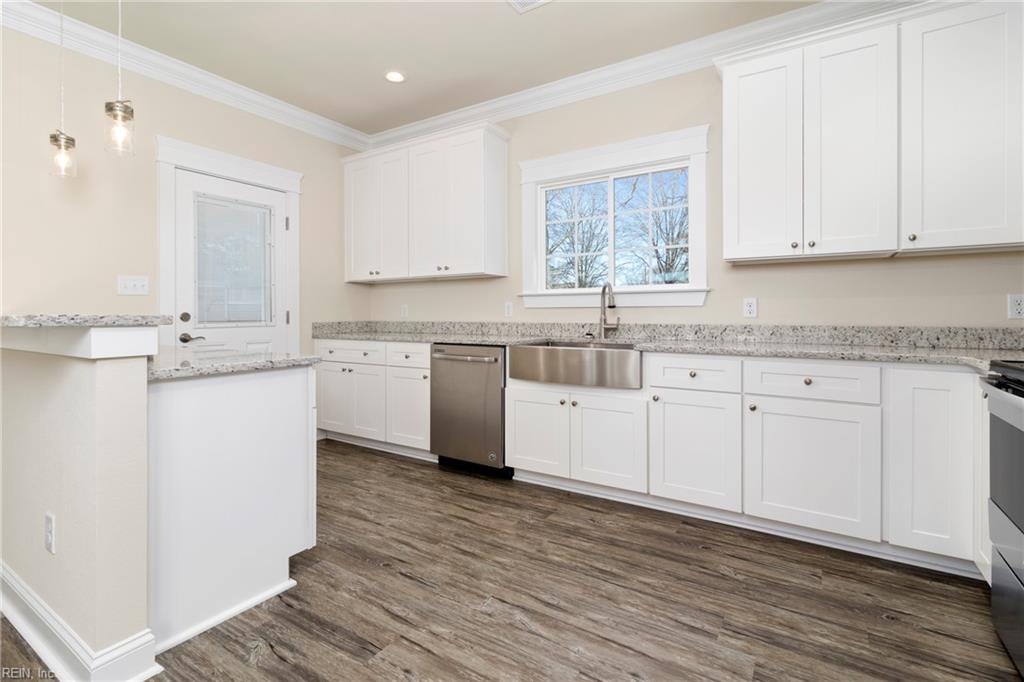 865 Greenway RD