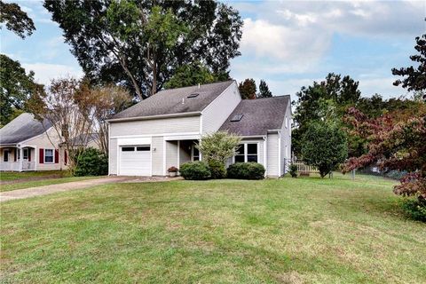 Photo of 157 Robinhood Lane, Newport News, VA 23602 (MLS # 10606581)