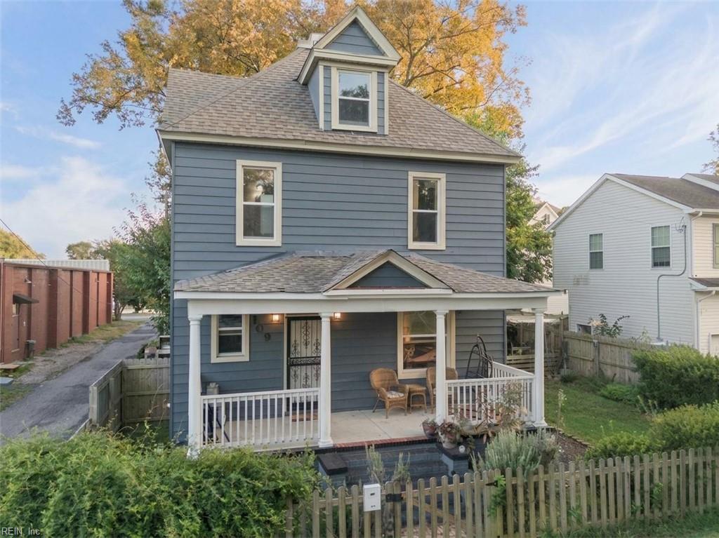 Photo of 109 W 36th Street, Norfolk, VA 23504 (MLS # 10656023)