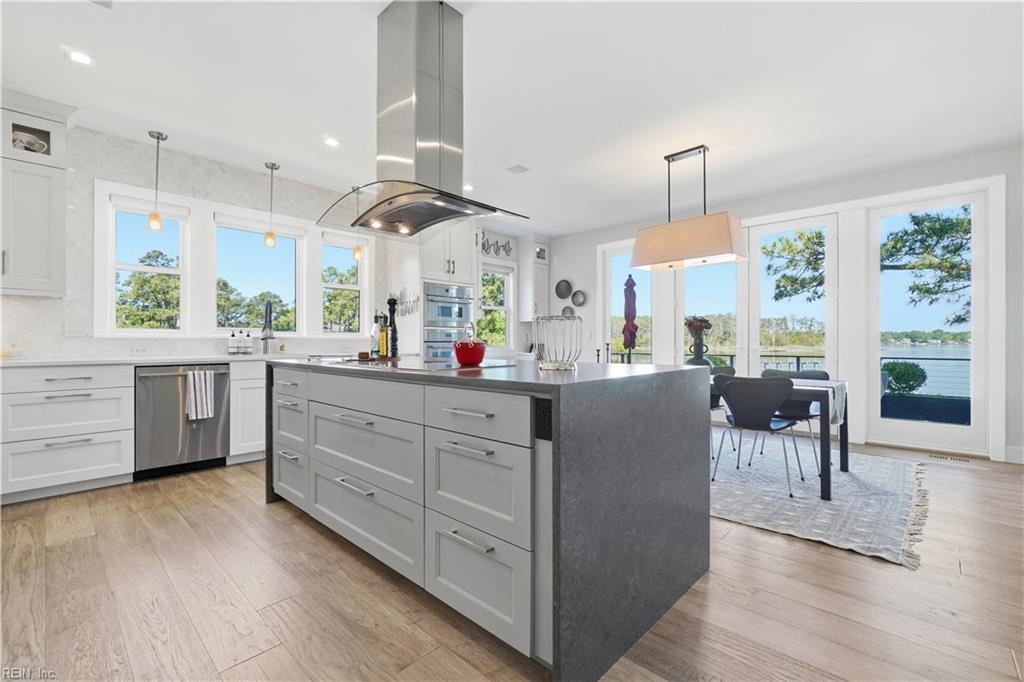 Yorktown, Virginia, 23692, United States, 3 Bedrooms Bedrooms, ,3 BathroomsBathrooms,Residential,Active,2045004