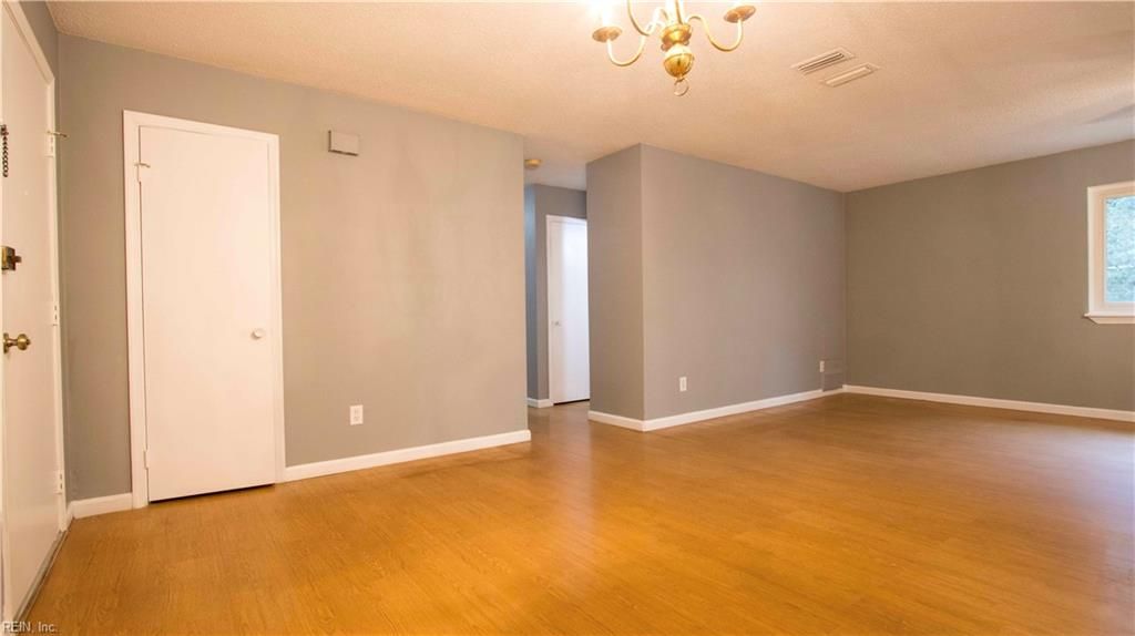 Photo of 2925 Bamberg Place, Virginia Beach, VA 23453 (MLS # 10616760)