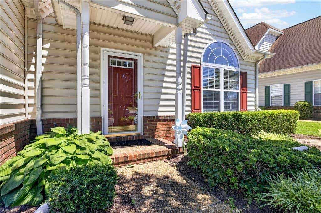 Photo of 412 Little Neck Road, Virginia Beach, VA 23452 (MLS # 10638653)