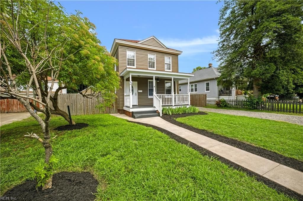 Photo of 613 N. Mallory Street, Hampton, VA 23663 (MLS # 10642682)