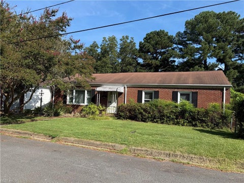 Photo of 3914 South Street, Portsmouth, VA 23707 (MLS # 10656262)