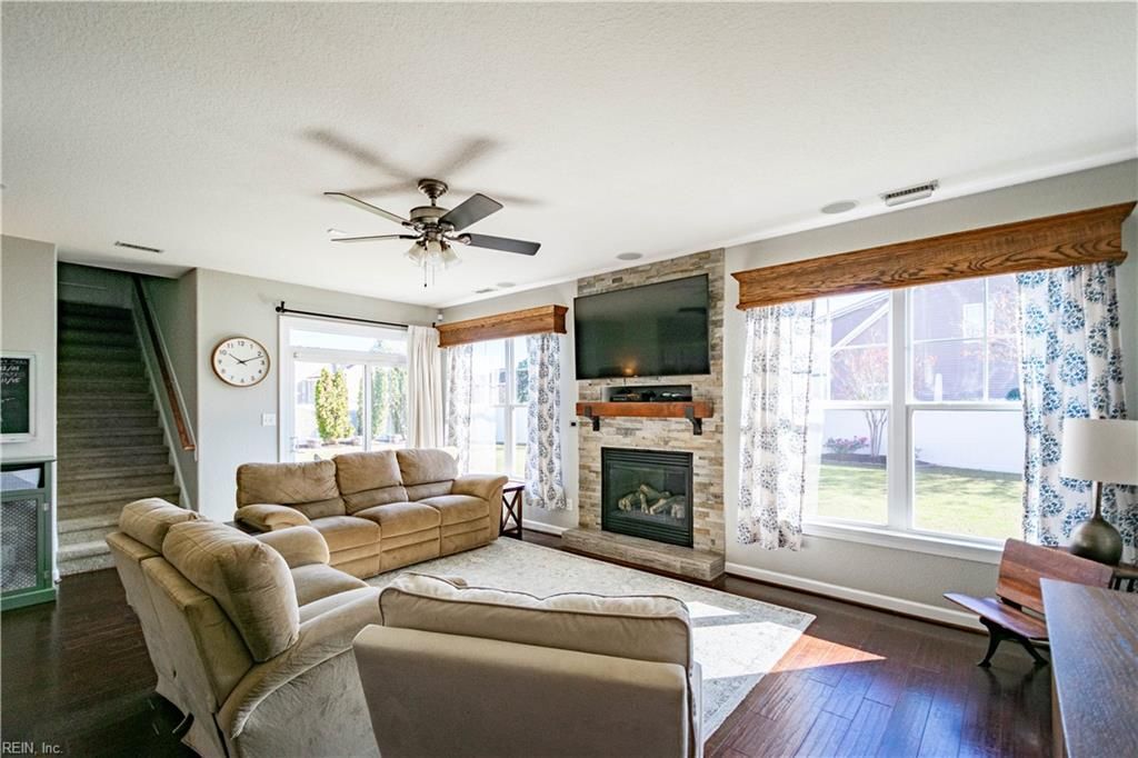 Photo of 2213 Kirkby Lane #109, Virginia Beach, VA 23456 (MLS # 10612898)