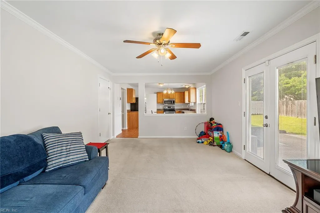 Chesapeake, Virginia 23323, United States, 4 Bedrooms Bedrooms, ,3 BathroomsBathrooms,Residential,Pending,113724