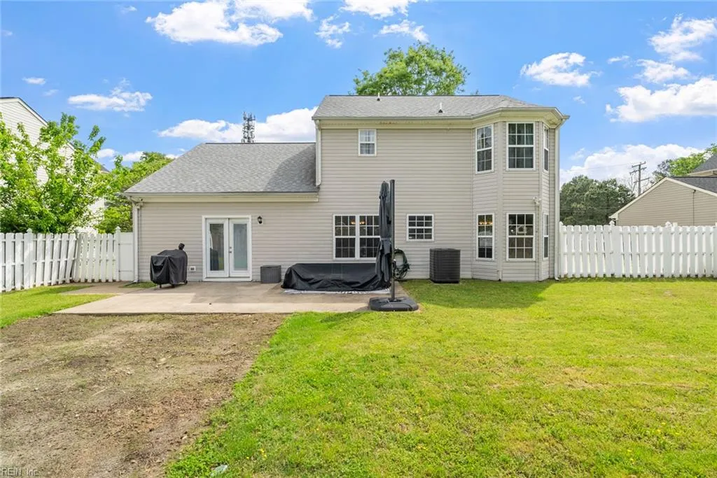 Chesapeake, Virginia 23323, United States, 4 Bedrooms Bedrooms, ,3 BathroomsBathrooms,Residential,Pending,113724