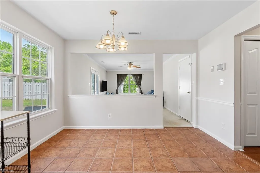 Chesapeake, Virginia 23323, United States, 4 Bedrooms Bedrooms, ,3 BathroomsBathrooms,Residential,Pending,113724