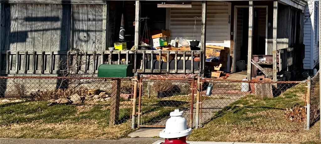 Photo of 210 S Hope Street, Hampton, VA 23664 (MLS # 10619923)