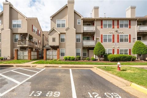 Photo of 12811 Daybreak Circle, Newport News, VA 23608 (MLS # 10646359)