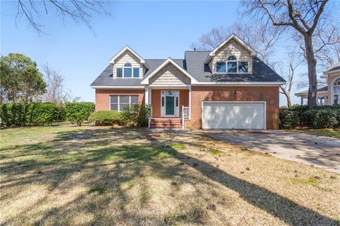 1308 Baecher LN Norfolk VA 23509