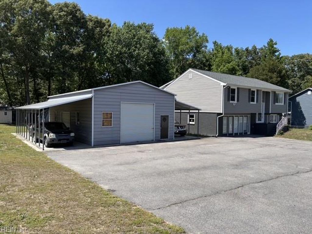 Photo of 7200 Springlake Drive, Prince George, VA 23875 (MLS # 10634592)