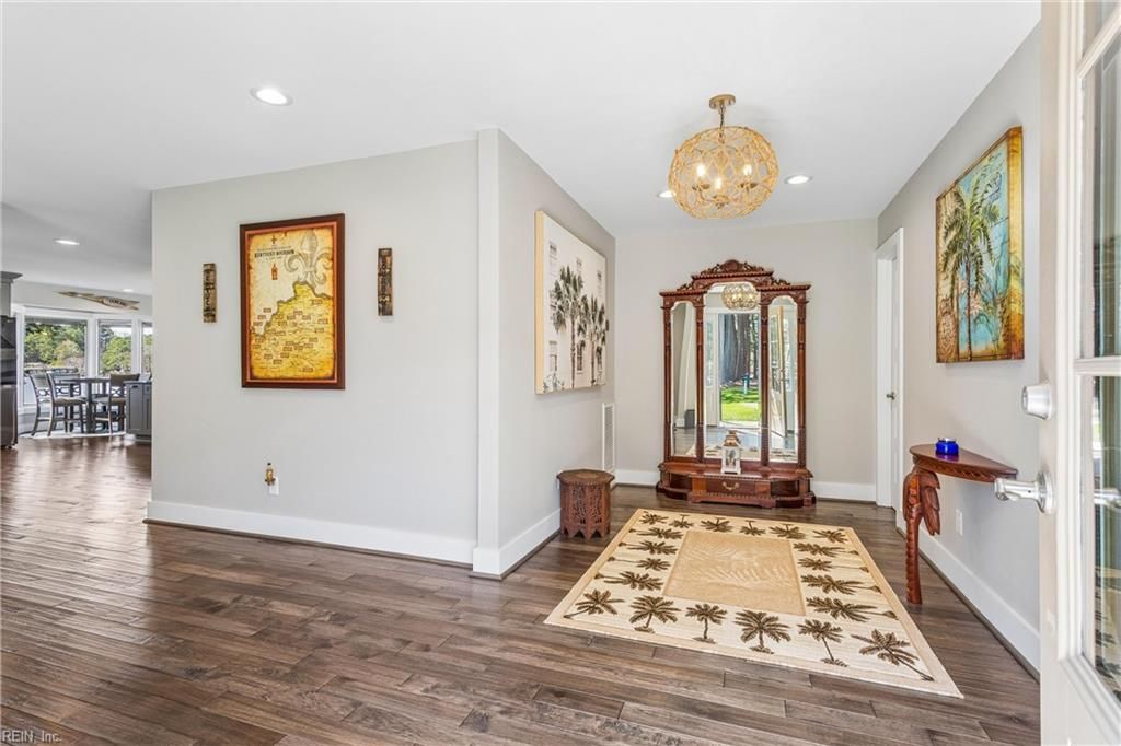 Photo of 114 Fishermans Cove, Yorktown, VA 23692 (MLS # 10626749)