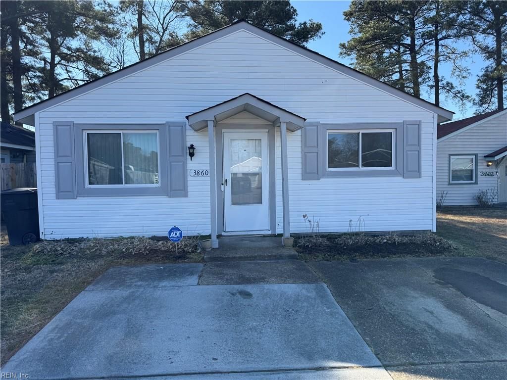 Photo of 3860 Sugar Creek Lane, Portsmouth, VA 23703 (MLS # 10620368)