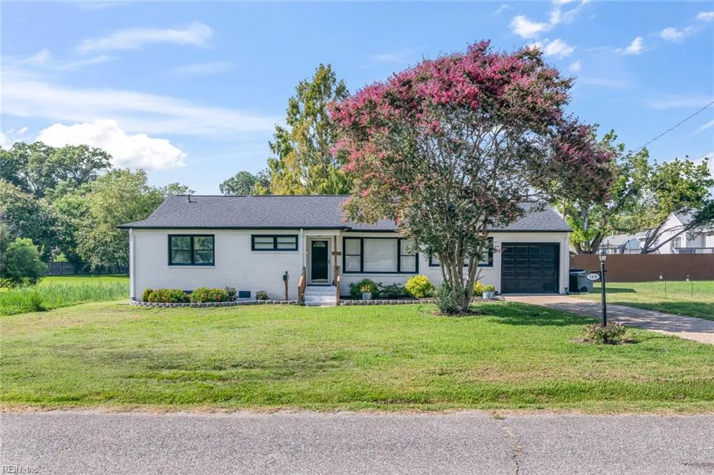 Hampton, Virginia 23664, United States, 3 Bedrooms Bedrooms, ,2 BathroomsBathrooms,Residential,Pending,183326