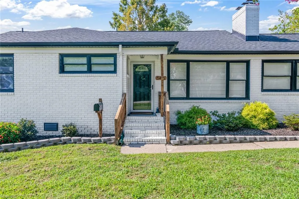 Hampton, Virginia 23664, United States, 3 Bedrooms Bedrooms, ,2 BathroomsBathrooms,Residential,Pending,183326