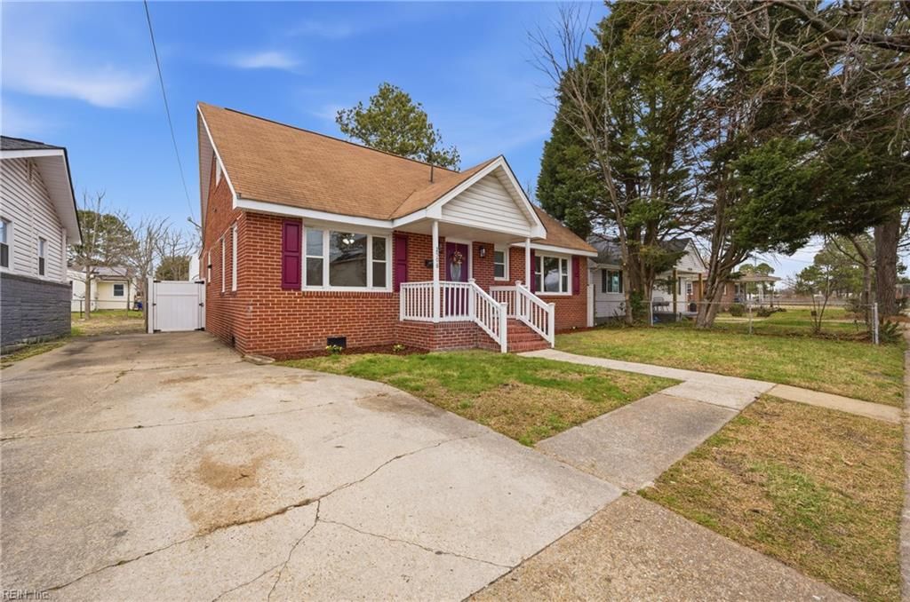 Photo of 2508 Markham Street, Portsmouth, VA 23707 (MLS # 10623427)