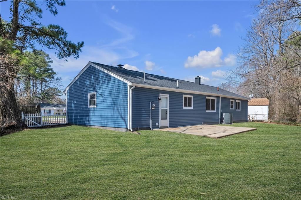 Photo of 301 Bethune Drive, Virginia Beach, VA 23452 (MLS # 10623831)