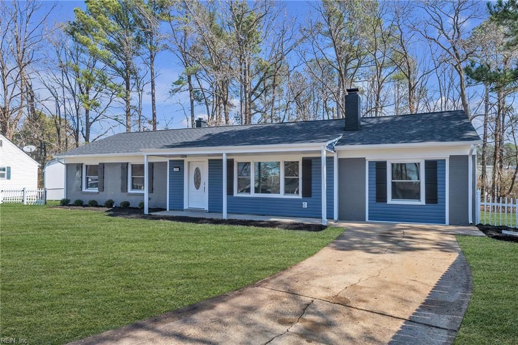 Photo of 301 Bethune Drive, Virginia Beach, VA 23452 (MLS # 10623831)