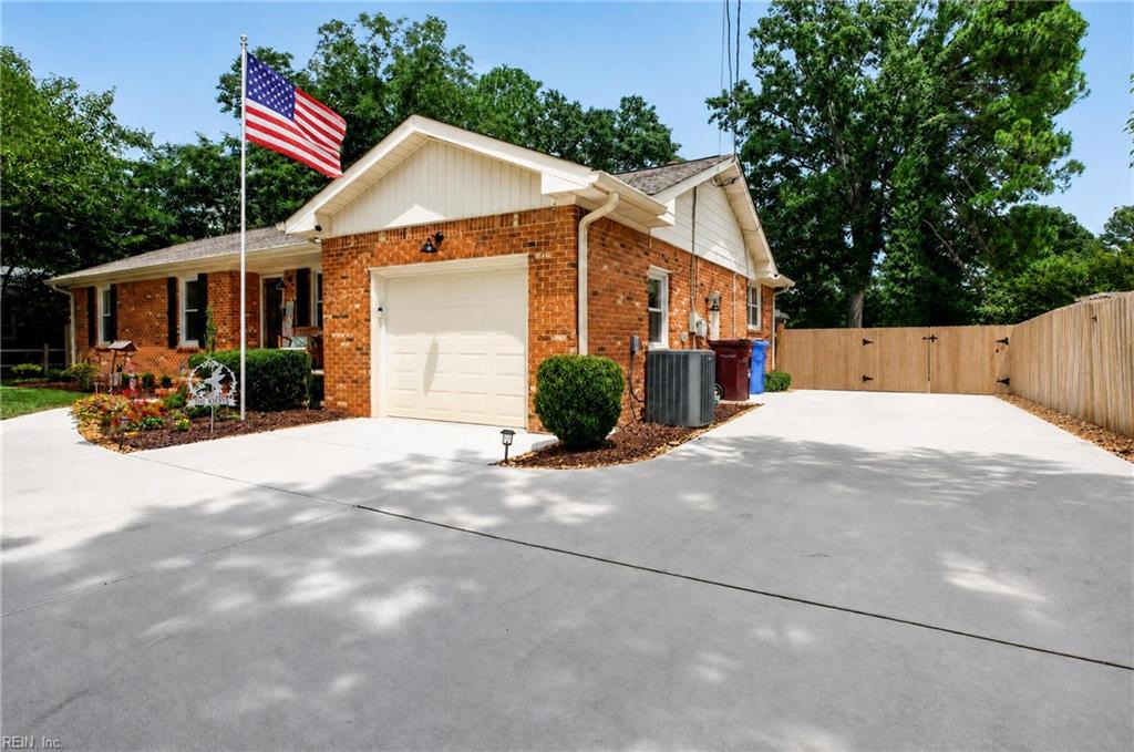 Photo of 418 Warhawks Road, Chesapeake, VA 23322 (MLS # 10648053)