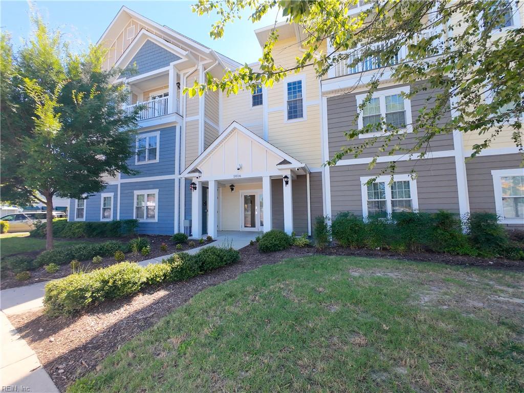 Photo of 1016 Thoroughgood Way #302, Chesapeake, VA 23324 (MLS # 10654835)