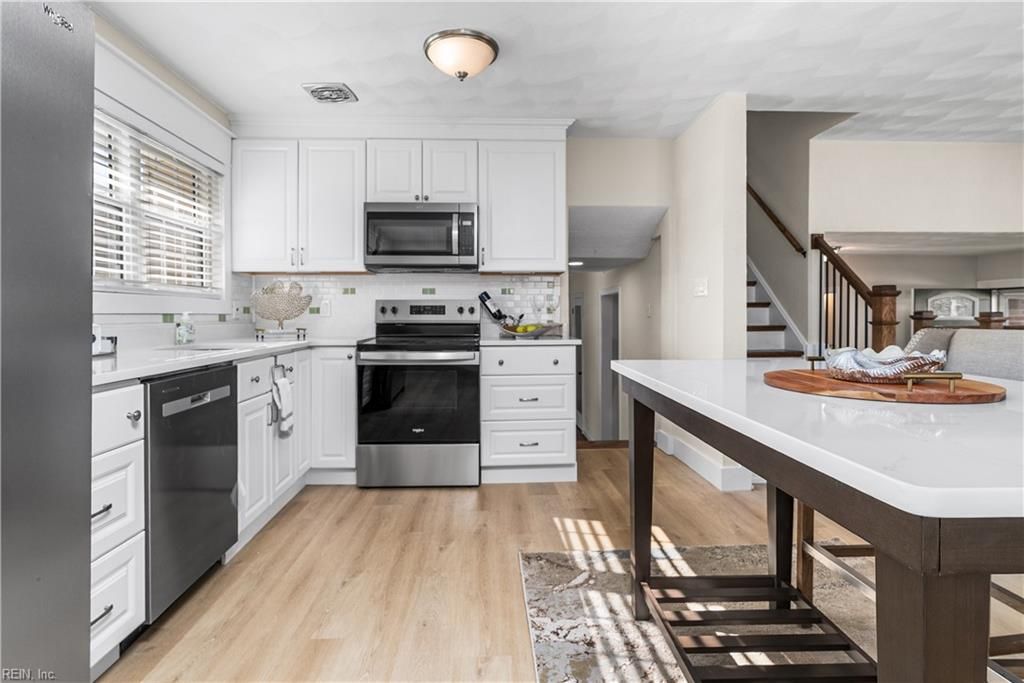 Photo of 3633 Britt Terrace, Virginia Beach, VA 23452 (MLS # 10616931)