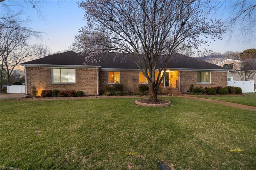 Photo of 808 Santiago Point, Virginia Beach, VA 23456 (MLS # 10625942)