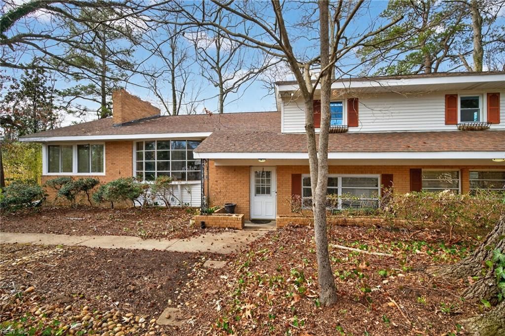 Photo of 1502 James Landing, Chesapeake, VA 23321 (MLS # 10619278)