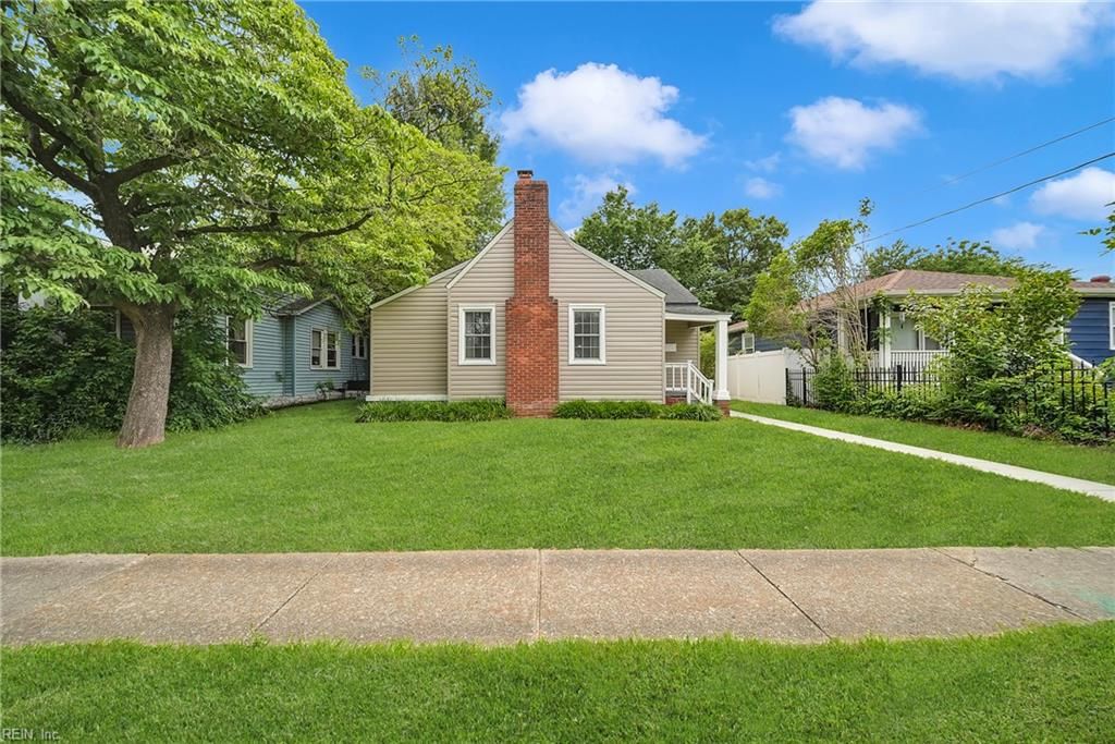 Photo of 127 Forrest Avenue, Norfolk, VA 23505 (MLS # 10636142)
