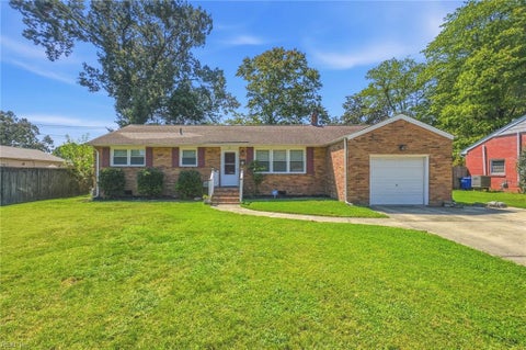 Photo of 52 Middlesex Road, Newport News, VA 23606 (MLS # 10651538)
