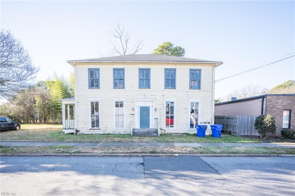 Photo of 129 Chestnut Street, Suffolk, VA 23434 (MLS # 10614628)