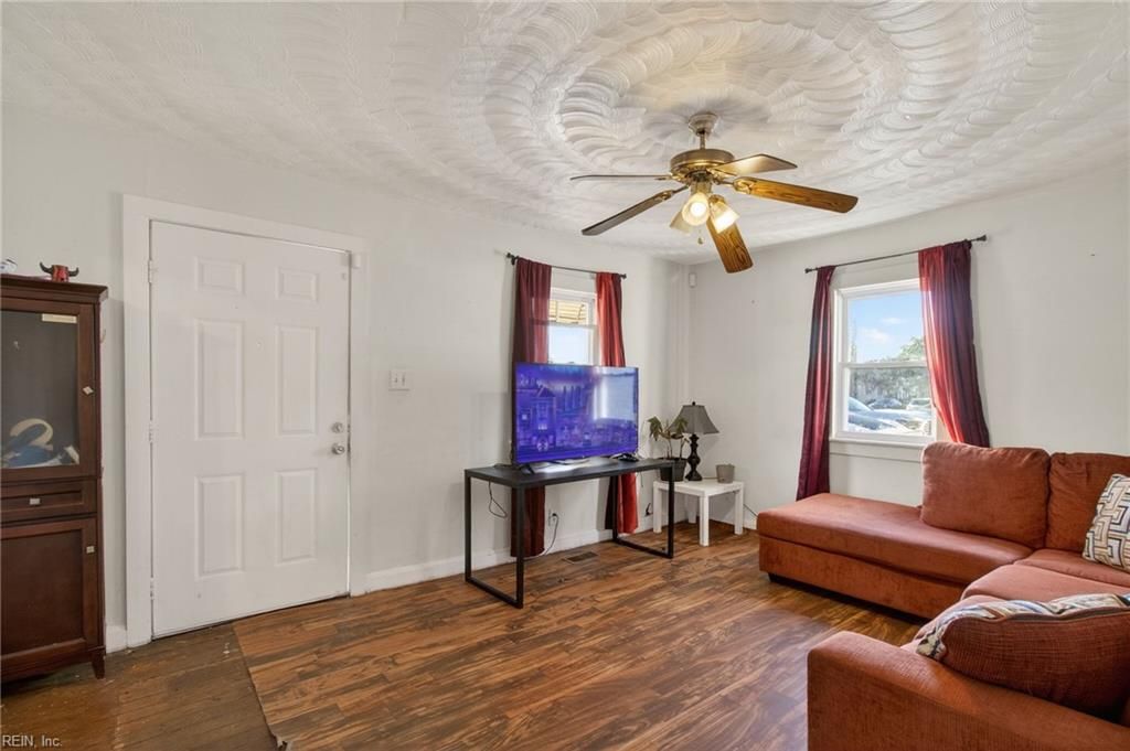 Photo of 606 Quail Avenue, Chesapeake, VA 23324 (MLS # 10615313)