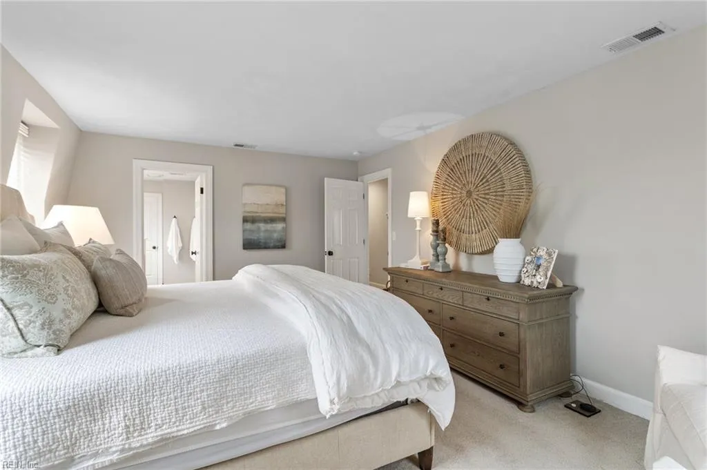 Chesapeake, Virginia 23321, United States, 4 Bedrooms Bedrooms, ,3 BathroomsBathrooms,Residential,Pending,86509