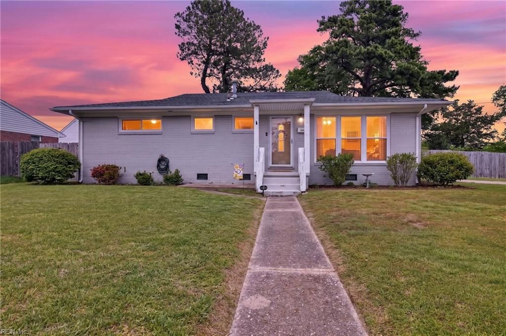 Photo of 2932 E Malden Avenue, Norfolk, VA 23518 (MLS # 10632669)