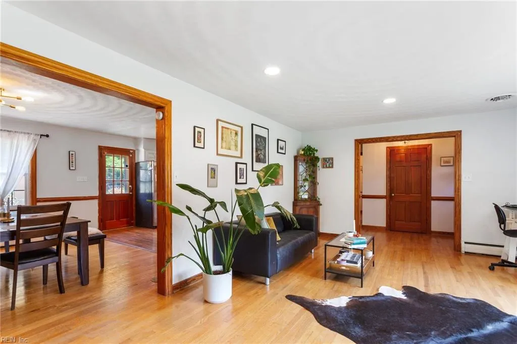 Virginia Beach, Virginia 23455, United States, 3 Bedrooms Bedrooms, ,2 BathroomsBathrooms,Residential,Active,134945