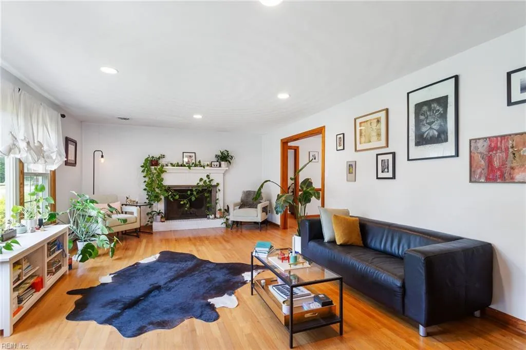 Virginia Beach, Virginia 23455, United States, 3 Bedrooms Bedrooms, ,2 BathroomsBathrooms,Residential,Active,134945