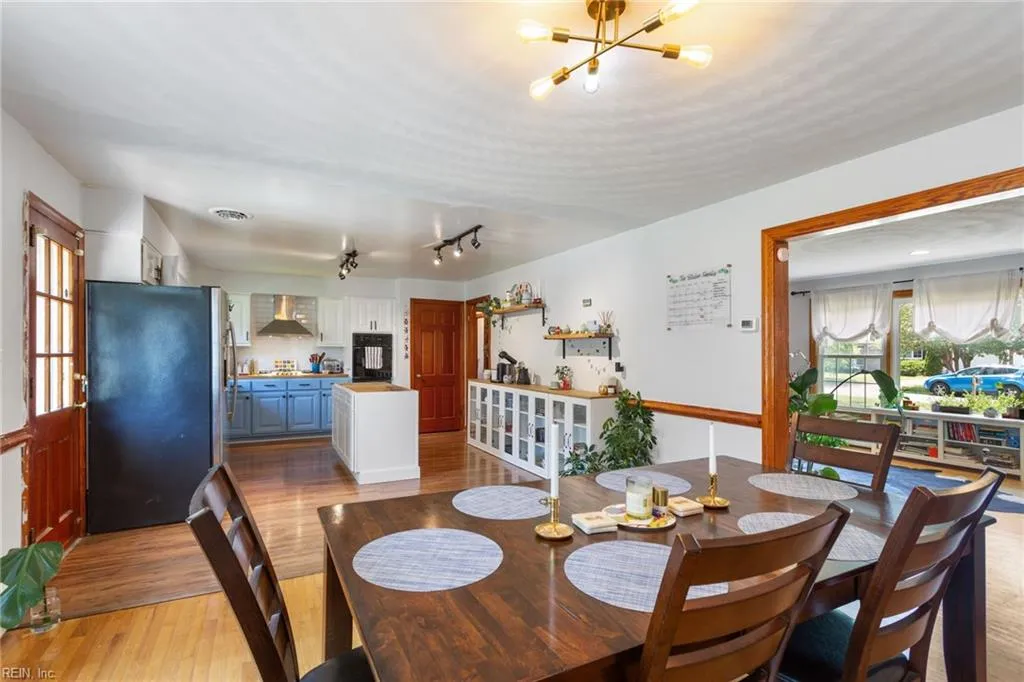 Virginia Beach, Virginia 23455, United States, 3 Bedrooms Bedrooms, ,2 BathroomsBathrooms,Residential,Active,134945