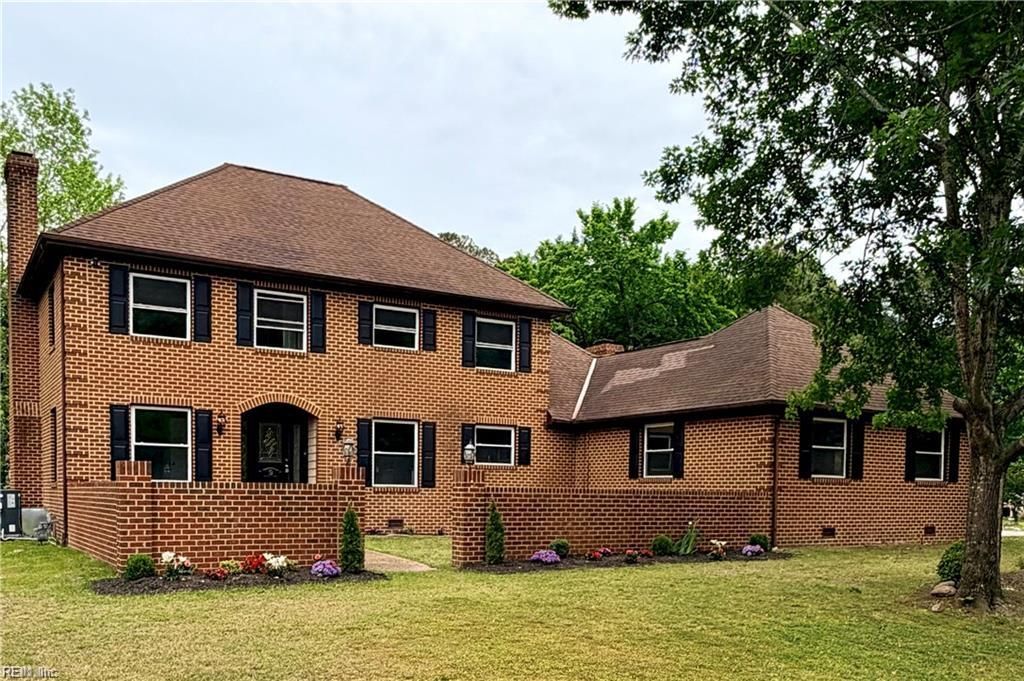 Photo of 9 Rhodelia Lane, Poquoson, VA 23662 (MLS # 10634718)