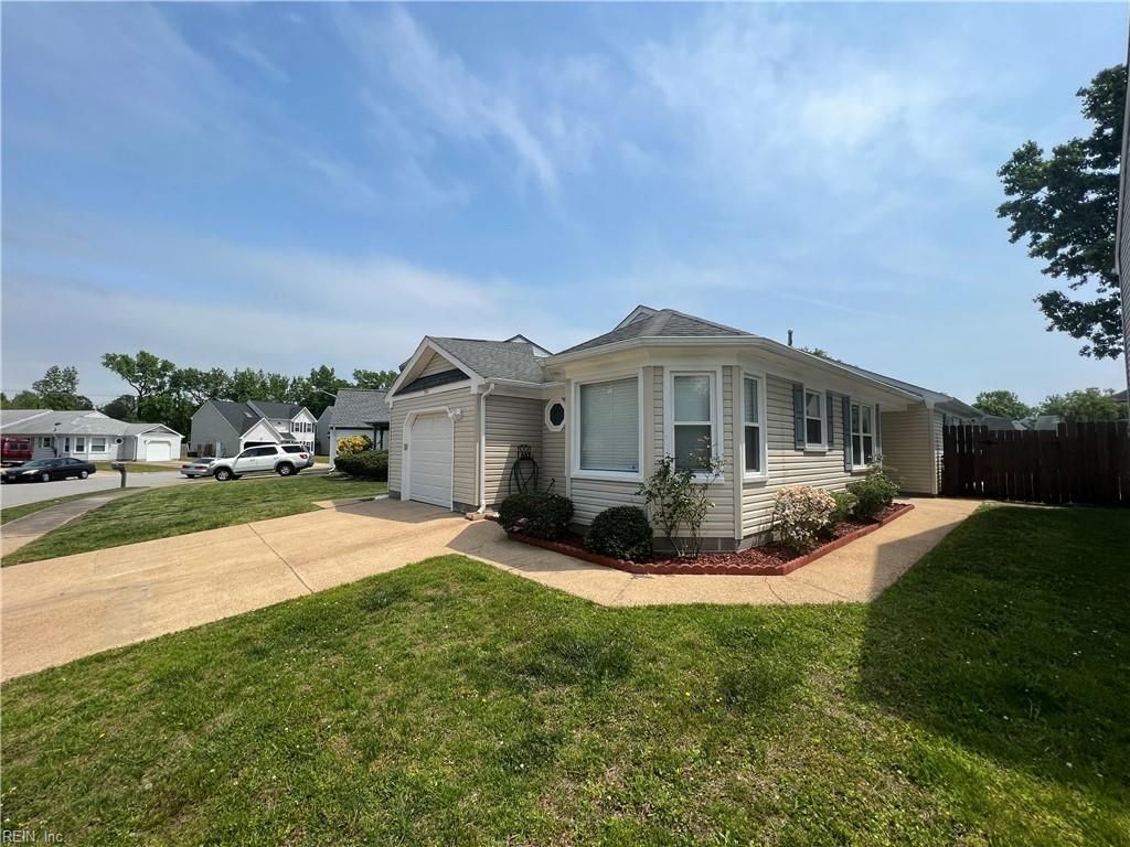 Photo of 1744 River Rock Arch, Virginia Beach, VA 23456 (MLS # 10637469)